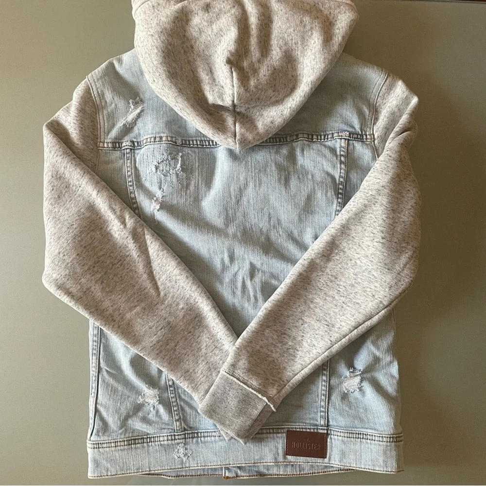 Hollister Men’s/Teen Jean Jacket - Picture 3 of 5